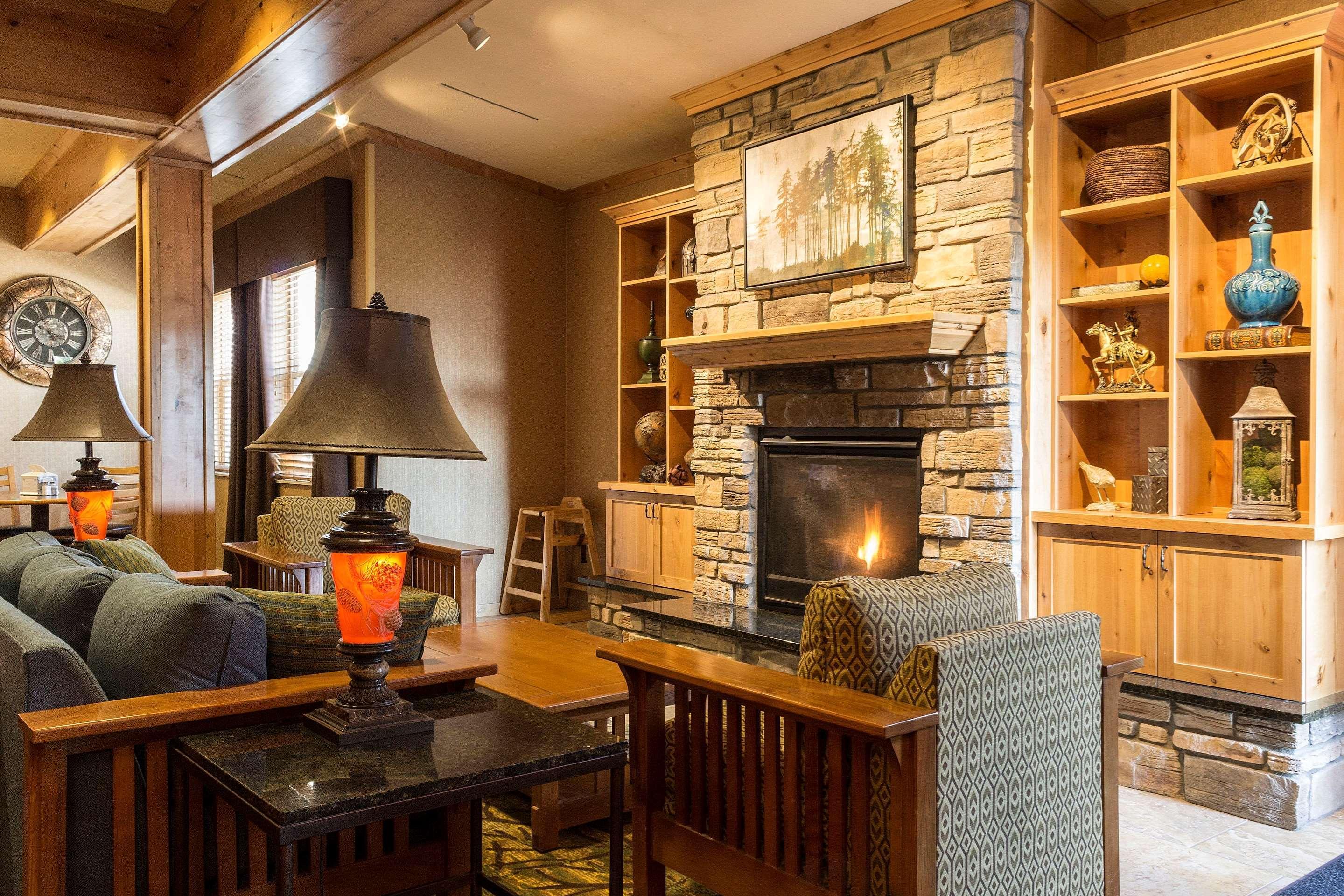 Mainstay Suites Уиллистон Экстерьер фото